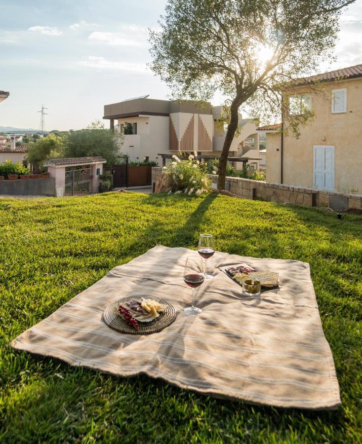 Villa Ilma Luxury Rooms Arzachena Esterno foto